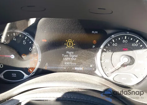 2017 Jeep Renegade Altitude Fwd z USA, uszkodzony, nr VIN ZACCJABB6HPF72162